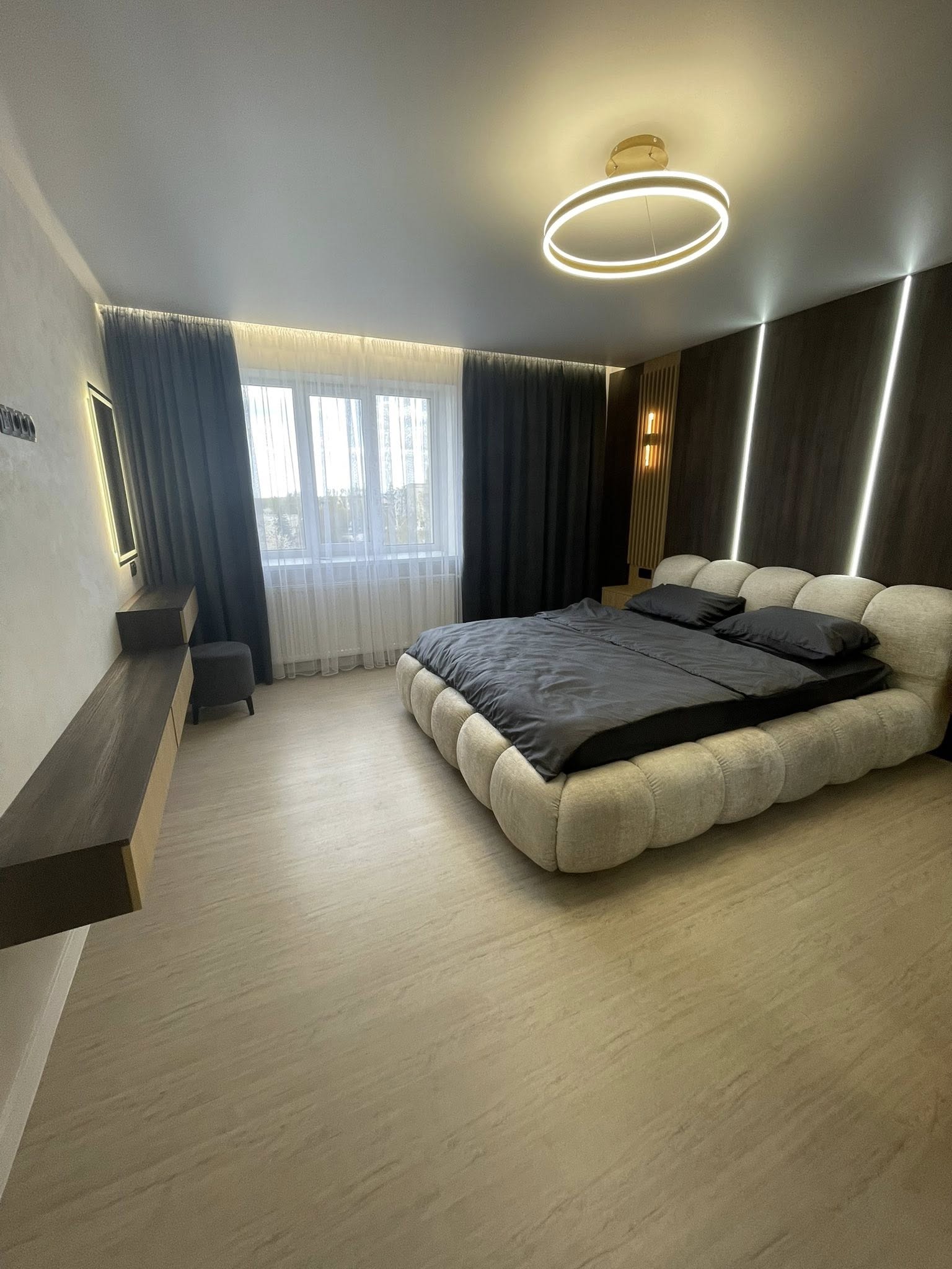 Продаж 3 кімнатної квартири на Яреми з ремонтом