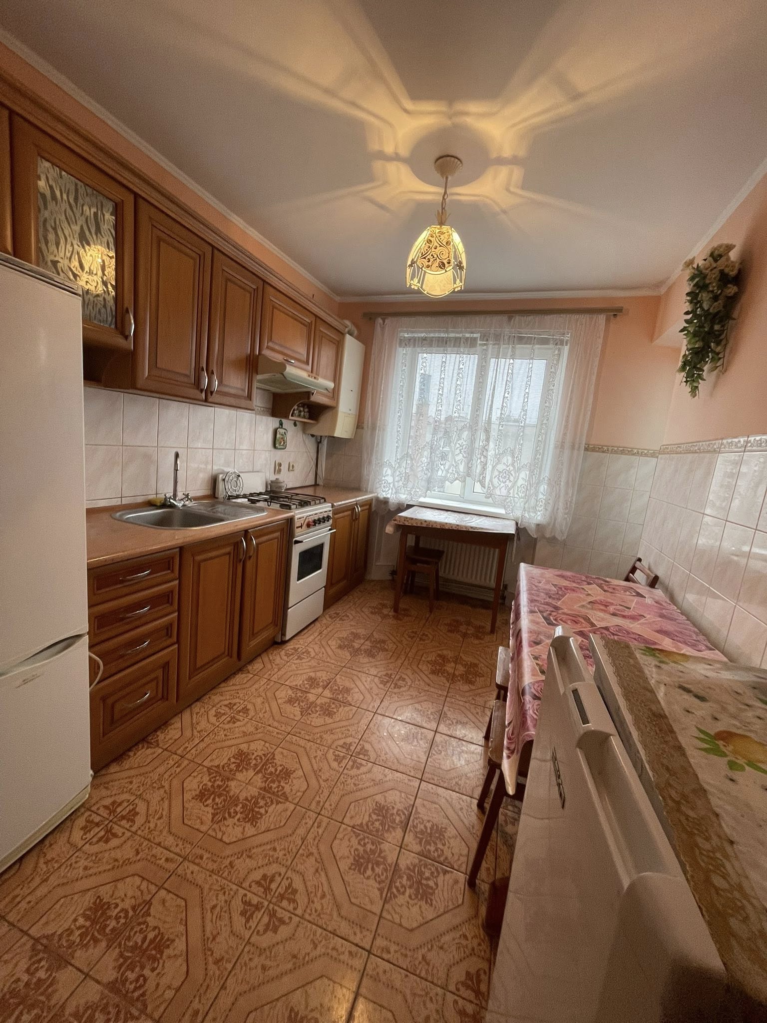 Продаж  3 кімнатної квартири на Микулинецькій у Великій Березовиці з індивідуальним опаленням